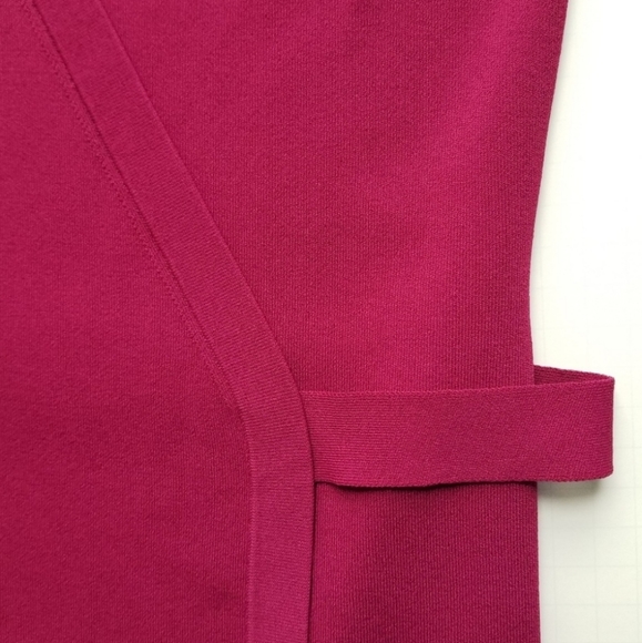 THEORY Maroon Sleeveless Knit Top - Picture 6 of 6